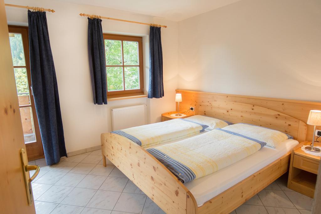 Baerntalerhof Villa Falzes Room photo